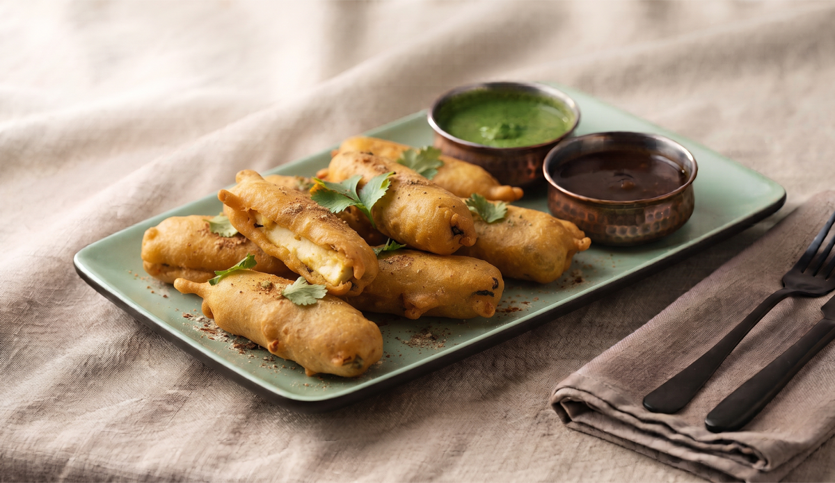Paneer Pakora (6 Pcs) – Soft paneer cubes coated and deep-fried till golden (Pure Veg, Chatkara Junction - Snacks) | Desi Chef Restaurant, Bengaluru